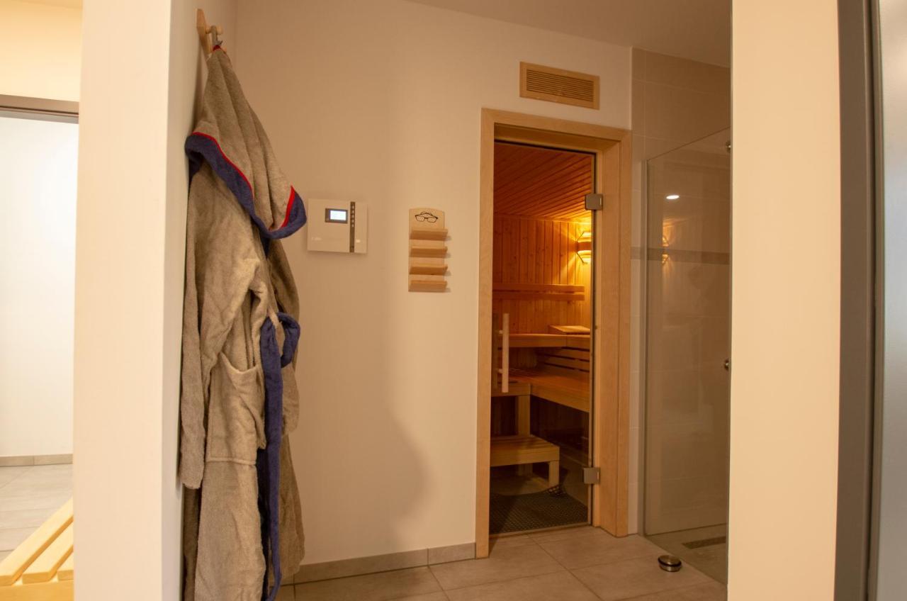 Albert-Inn-Glowe - Barrierefrei & 3 Schlafzimmer & Coworking & Strandkorb-Saisonal & Sauna Im Haus & Fahrraeder Zewnętrze zdjęcie